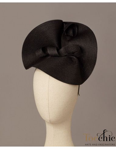 Elegante tocado de boda negro para invitadas - Pamelas y Tocados para madrinas - 3