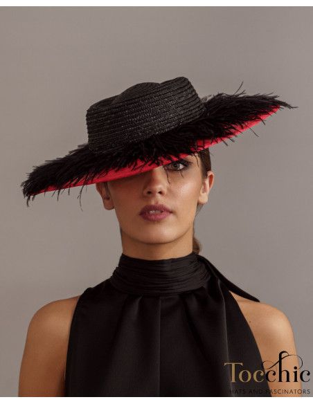 Sombrero de boda rojo y negro con plumas - Pamelas y Tocados para madrinas - 2 Sombrero de boda rojo y negro con plumas - Pamelas y Tocados para madrinas - 2