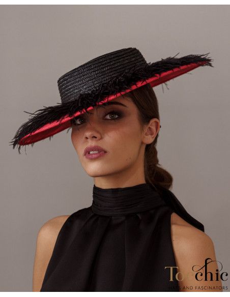 Sombrero de boda rojo y negro con plumas - Pamelas y Tocados para madrinas - 3 Sombrero de boda rojo y negro con plumas - Pamelas y Tocados para madrinas - 3