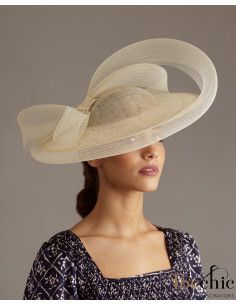 Ivory Kentucky Derby veiled hat for woman - Bridal Hats & Fascinators - 1