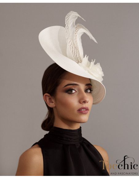 Elegante tocado de boda blanco con plumas - Sombreros y Tocados para bodas de mañana - 2