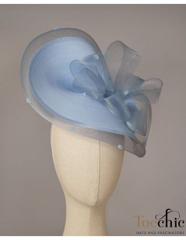 Tocado azul claro invitada de boda - Pamelas y Tocados para madrinas - 6