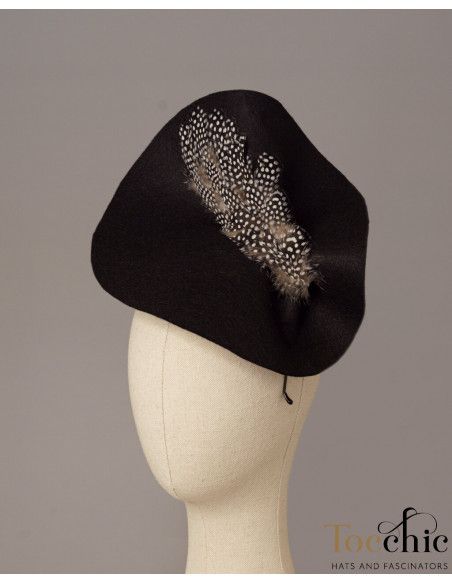 Tocado negro y blanco de boda con plumas - Pamelas y Tocados para madrinas - 5 Tocado negro y blanco de boda con plumas - Pamelas y Tocados para madrinas - 5