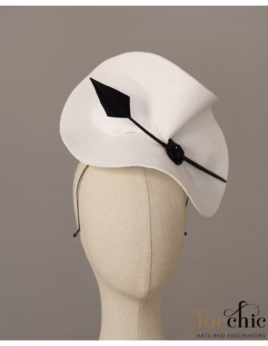 Elegant Black and white fascinator - Woman hats for the Horse races - 5
