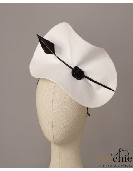 Elegant Black and white fascinator - Woman hats for the Horse races - 4 Elegant Black and white fascinator - Woman hats for the Horse races - 4