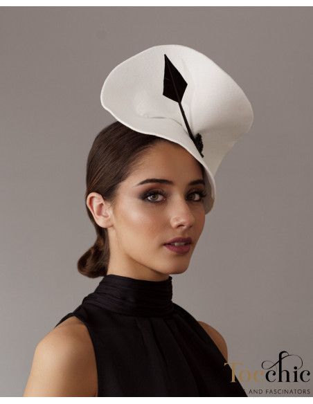 Elegant Black and white fascinator - Woman hats for the Horse races - 3 Elegant Black and white fascinator - Woman hats for the Horse races - 3