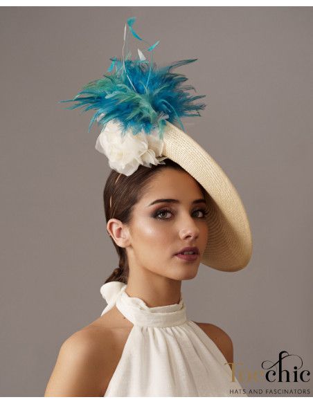 Pamela azul turquesa y blanca con plumas - Pamelas y Tocados para madrinas - 1