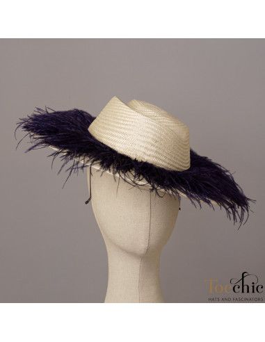 Elegante pamela marfil y azul marino para invitada de boda - Pamelas y Tocados para madrinas - 9
