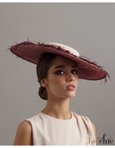 Elegante Pamela de boda granate y beige con plumas - Pamelas y Tocados para madrinas - 4
