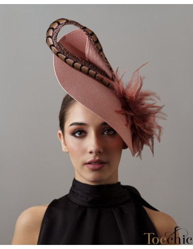 Tocado con plumas invitada perfecta - Pamelas y Tocados para madrinas - 1