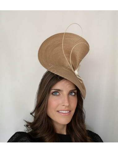 Elegant woman wedding fascinator hat beige - Wedding hats for women - 6