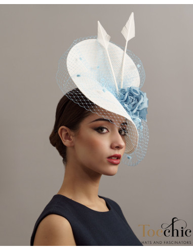 Tocado de boda azul claro y blanco con velo de boda - Pamelas y Tocados para madrinas - 2