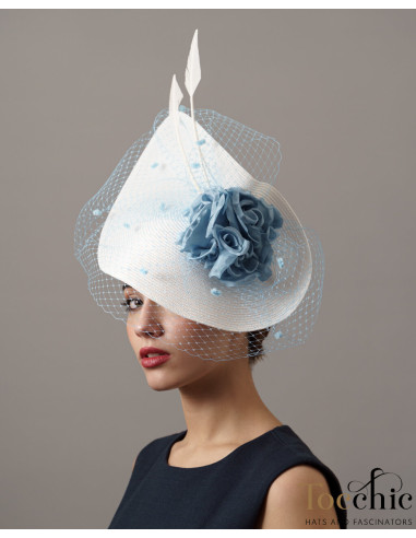Tocado de boda azul claro y blanco con velo de boda - Pamelas y Tocados para madrinas - 3