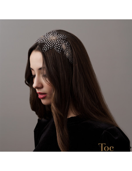 Diadema de plumas blanca y negra - Tocados para bodas de noche - 3 Diadema de plumas blanca y negra - Tocados para bodas de noche - 3