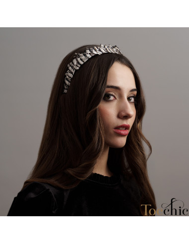 Diadema blanca y negra de plumas - Sombreros y Tocados para bodas de mañana - 3