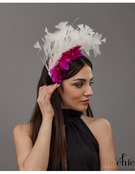 Diadema de boda invitada perfecta rosa y blanca con plumas y flores - Tocados para bodas de noche - 3 Diadema de boda invitada perfecta rosa y blanca con plumas y flores - Tocados para bodas de noche - 3