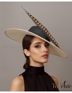 Elegante y sencilla pamela de madrina boda beige y negra - Pamelas y Tocados para madrinas - 3 2