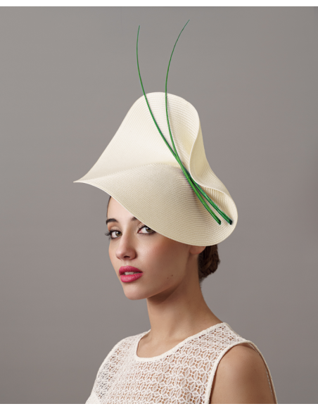 Elegante Tocado crudo y verde madrina boda de día - Tocados de novia - 1