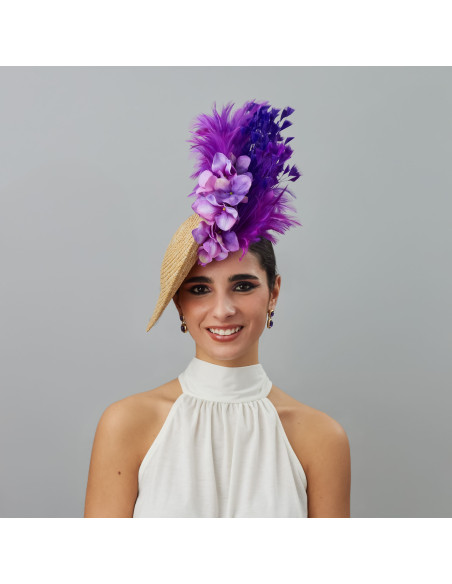 Espectacular tocado madrina de boda beige y morado con plumas - Pamelas y Tocados para madrinas - 2 Espectacular tocado madrina de boda beige y morado con plumas - Pamelas y Tocados para madrinas - 2