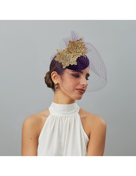 Tocado de boda morado oscuro y dorado con velo - Pamelas y Tocados para madrinas - 3 Tocado de boda morado oscuro y dorado con velo - Pamelas y Tocados para madrinas - 3