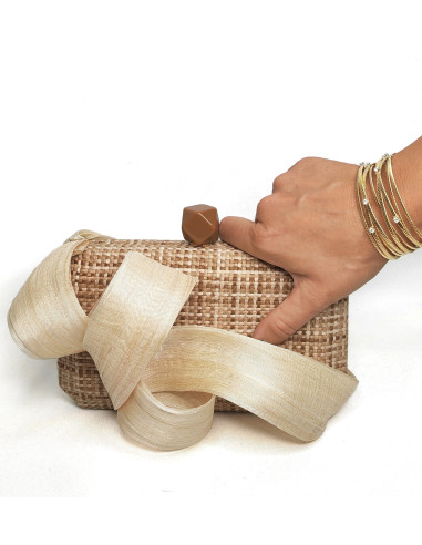 Beige neutral clutch for weddings and races - Clutch bags - 2