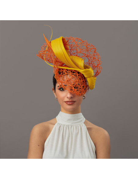 Tocado de boda grande naranja para invitada perfecta - Pamelas y Tocados para madrinas - 1
