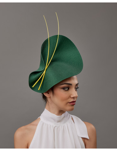 Tocado verde botella y amarillo con plumas - Pamelas y Tocados para madrinas - 3