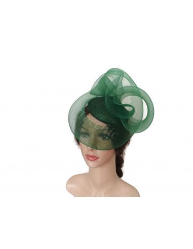Pequeño Tocado verde con velo para invitada de boda - Pamelas y Tocados para madrinas - 4