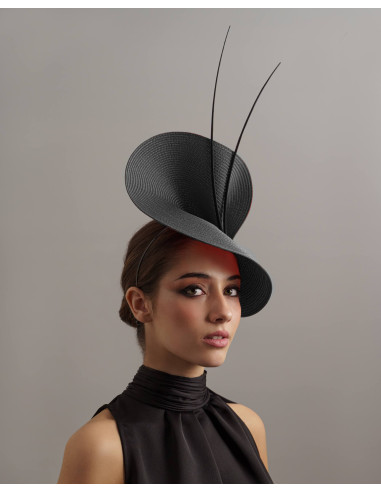 Elegante Tocado negro madrina boda de día - Pamelas y Tocados para madrinas - 3