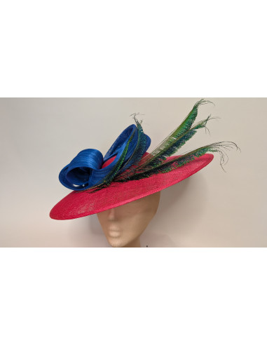 Sombrero customizado de boda con lazada y plumas fucsia y azul - Pamelas y Tocados para madrinas - 1
