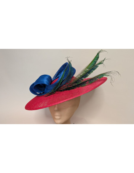 Sombrero customizado de boda con lazada y plumas fucsia y azul - Pamelas y Tocados para madrinas - 1