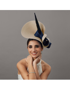 Tocado beige y azul para madrina de boda - Pamelas y Tocados para madrinas - 1