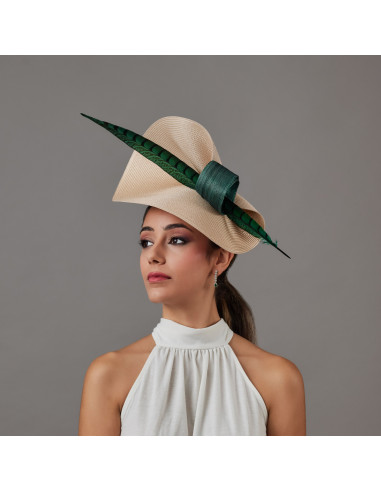 Tocado beige y verde para madrina de boda - Pamelas y Tocados para madrinas - 1
