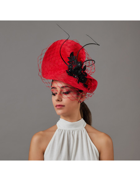 Elegante Tocado invitada de boda negro y rojo con velo - Pamelas y Tocados para madrinas - 3 Elegante Tocado invitada de boda negro y rojo con velo - Pamelas y Tocados para madrinas - 3