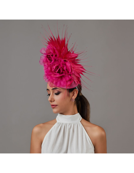 Espectacular Sombrero con flores y plumas de boda rosa fucsia - Pamelas y Tocados para madrinas - 2 Espectacular Sombrero con flores y plumas de boda rosa fucsia - Pamelas y Tocados para madrinas - 2
