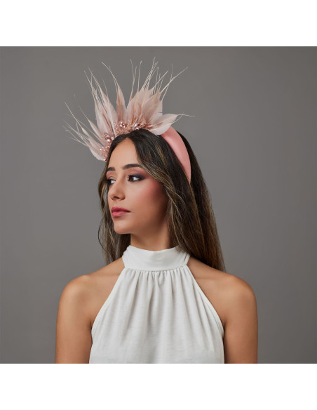 Diadema rosa claro con cristales y plumas para madrina original boda de noche - Pamelas y Tocados para madrinas - 3 Diadema rosa claro con cristales y plumas para madrina original boda de noche - Pamelas y Tocados para madrinas - 3