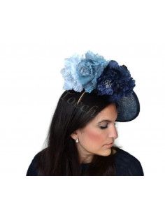Tocado azul con flores para invitada - Pamelas y Tocados para madrinas - 1