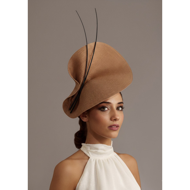Beige and black fascinator for Royal Ascot races - Wedding hats for women - 1