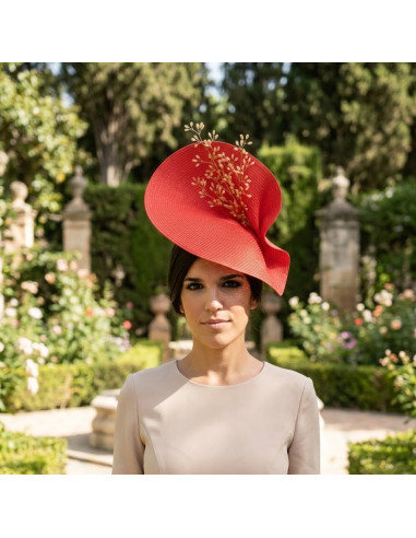 Tocado rojo y dorado para boda de mañana - Pamelas y Tocados para madrinas - 3