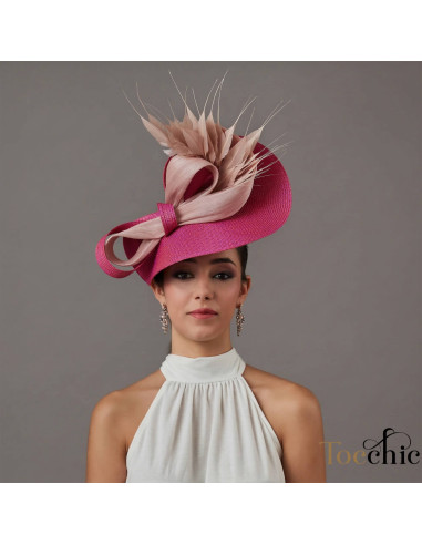 Tocado rosa para invitada de boda con plumas - Pamelas y Tocados para madrinas - 1