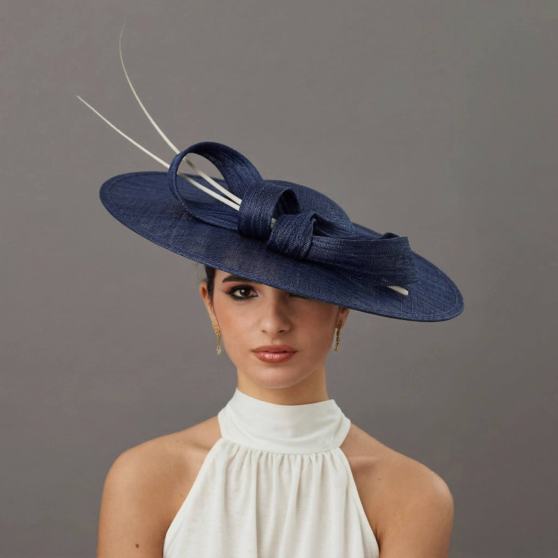 Elegante Pamela azul marino con lazo para madrina de boda - Pamelas y Tocados para madrinas - 1