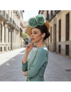 Tocado de paja beige con flores verdes - Pamelas y Tocados para madrinas - 1