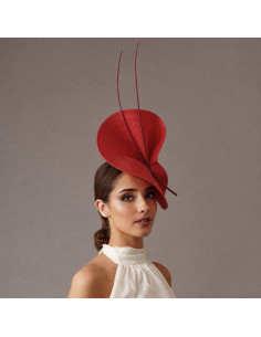 Elegante tocado para madrina de boda boda granate y rojo - Pamelas y Tocados para madrinas - 1