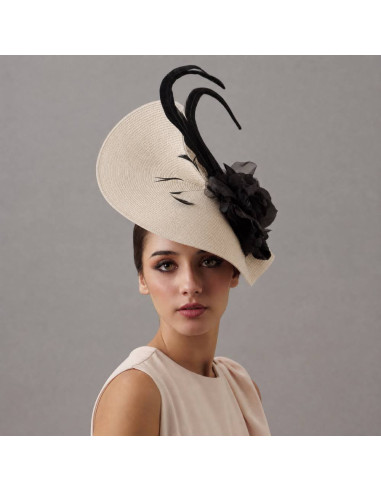 Elegante Tocado de boda para invitada - Pamelas y Tocados para madrinas - 2