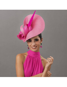 Tocado elegante para invitada perfecta de boda rosa fucsia - Pamelas y Tocados para madrinas - 1