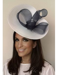 Tocado azul marino y blanco de boda - Pamelas y Tocados para madrinas - 1