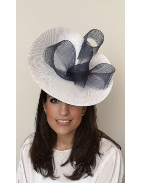 Tocado azul marino y blanco de boda - Pamelas y Tocados para madrinas - 2 Tocado azul marino y blanco de boda - Pamelas y Tocados para madrinas - 2