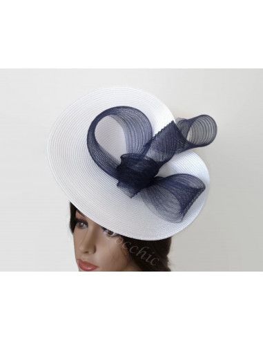 Tocado azul marino y blanco de boda - Pamelas y Tocados para madrinas - 8